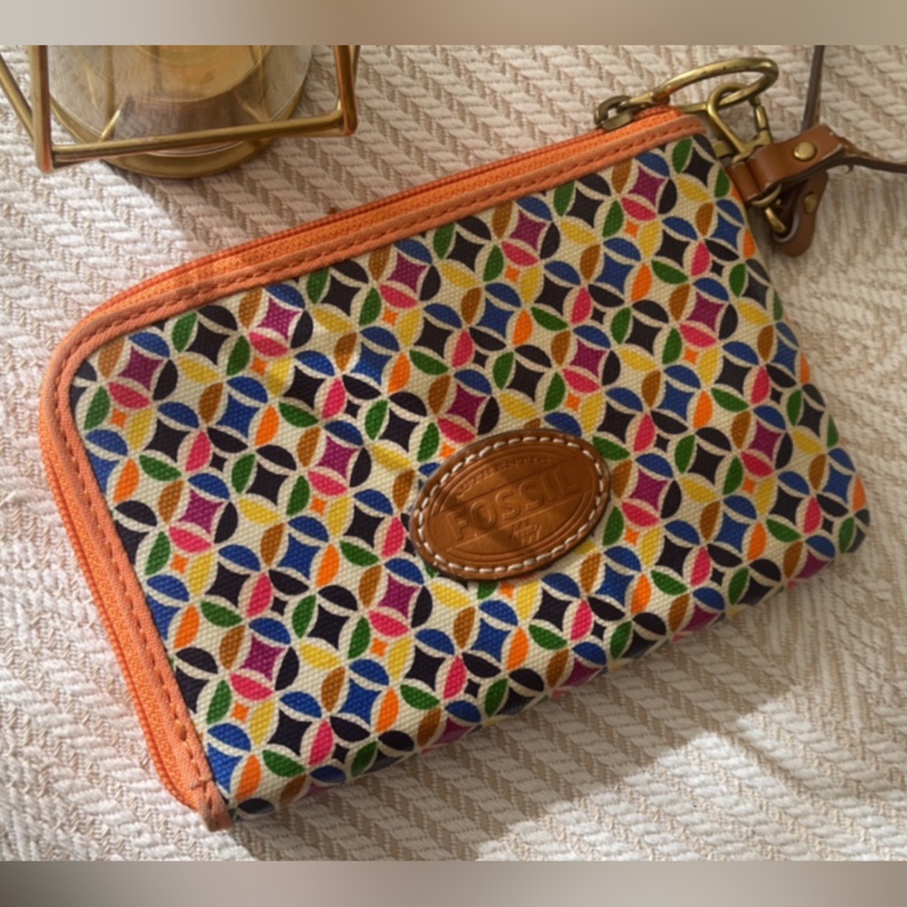 Leather Vintage Fossil Wristlet